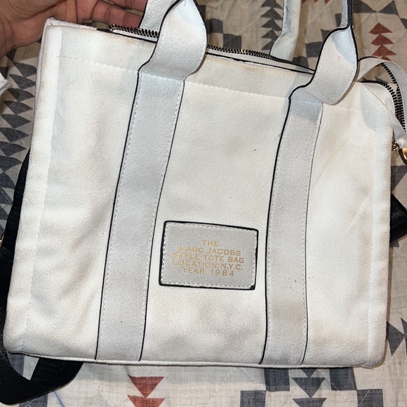 The tote bag - Picture 3 of 5